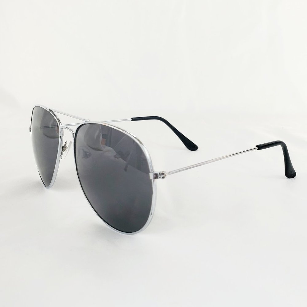 Classic Retro Silver Metal Aviator Shades Black Polarized Lens Sunglasses ES1011